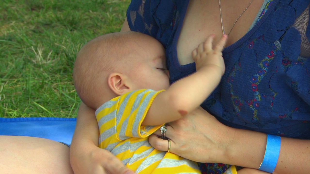 https://media.cnn.com/api/v1/images/stellar/prod/140409112815-breastfeeding-00004616.jpg?q=w_1280,h_720,x_0,y_0,c_fill