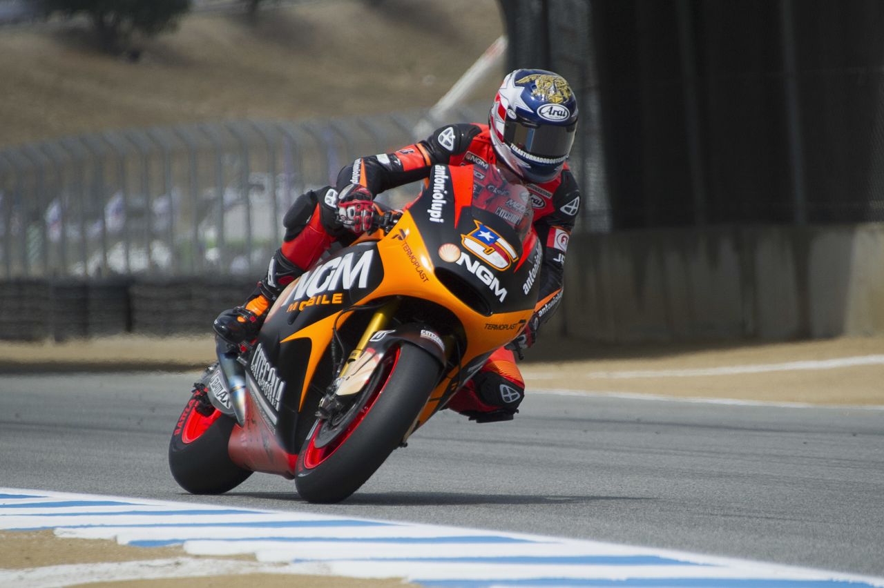 Colin Edwards has announced that he is to bring an end to his 22-year motorbike racing career at the end of 2014.