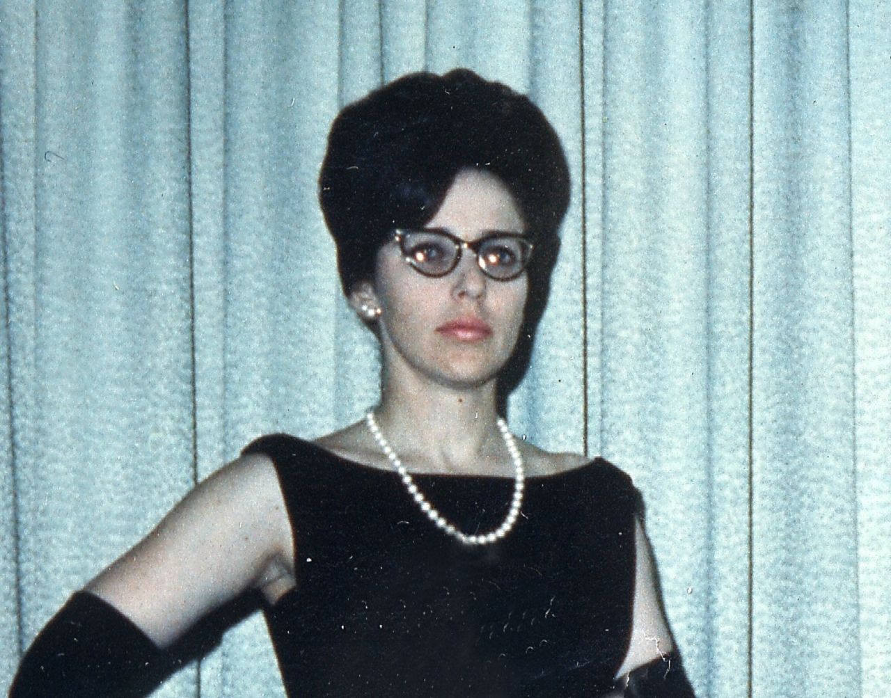 <a href="http://ireport.cnn.com/docs/DOC-1119535">Rob Bernstein </a>shared a photo of his mother in the late 1960s dressed for an evening event in Acton, Massachusetts. He says fashion back then was a lot more formal than today, but they also wore "crazy colors" too. 