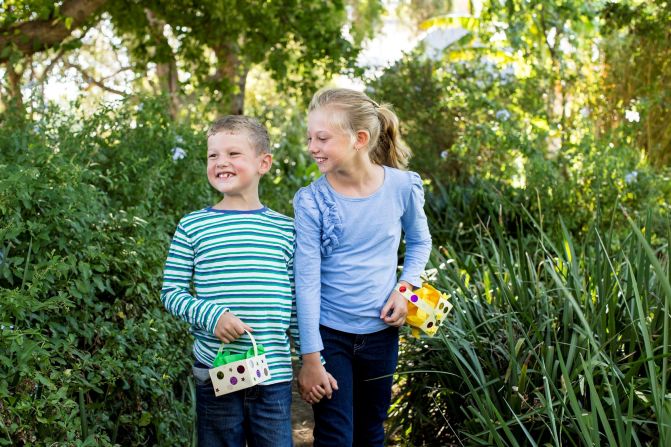 This hunt takes place around the beautiful Vaucluse House, one of Sydney's last remaining 19th-century mansions. Kids design their own baskets.