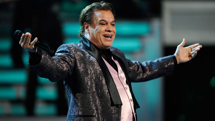 LAS VEGAS - NOVEMBER 05: Singer Juan Gabriel performs during the 10th Annual Latin GRAMMY Awards at the Mandalay Bay Events Center November 5, 2009 in Las Vegas, Nevada. (Photo by Ethan Miller/Getty Images)