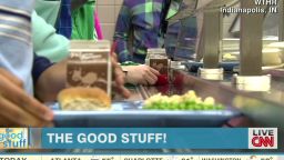 Man pays for school lunches Goodstuff Newday _00002714.jpg
