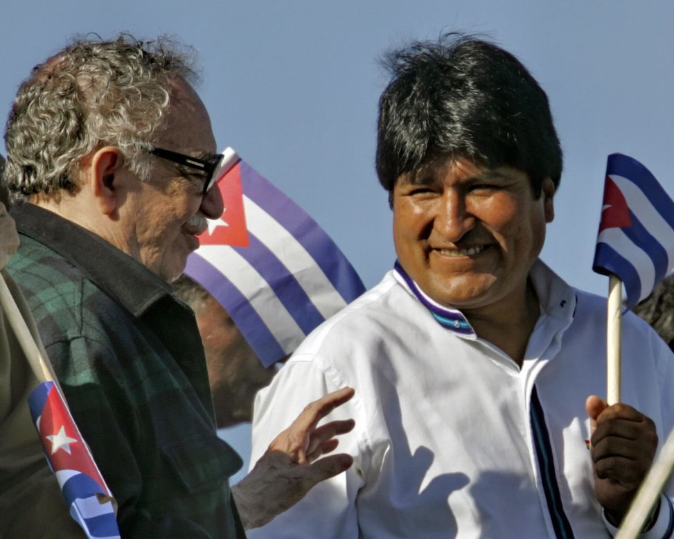 García Márquez junto al presidente boliviano Evo Morales. La Habana, Cuba 2 de diciembre de 2006.