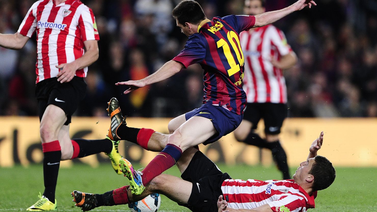 This foul by Athletic Bilbao's Oscar de Marcos gave Lionel Messi the chance to fire a free-kick winner for Barcelona. 
