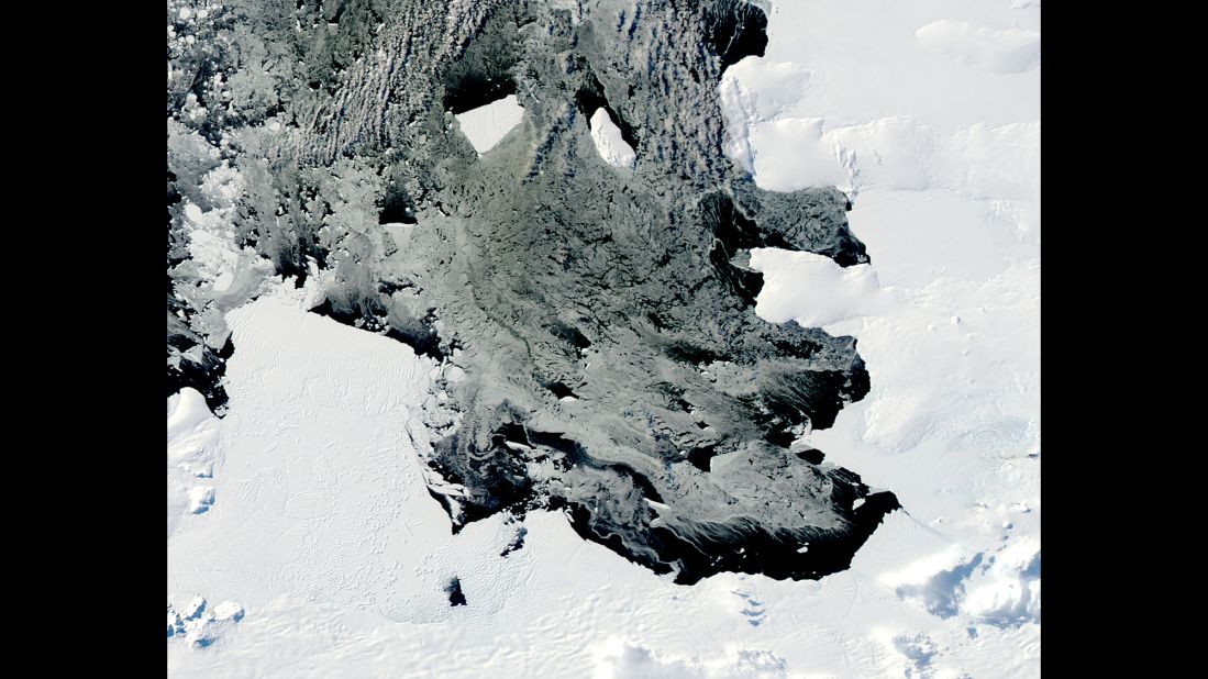 By March 2014, the B31 iceberg was near an area where it could get swept up in the currents of the Southern Ocean, scientists say.