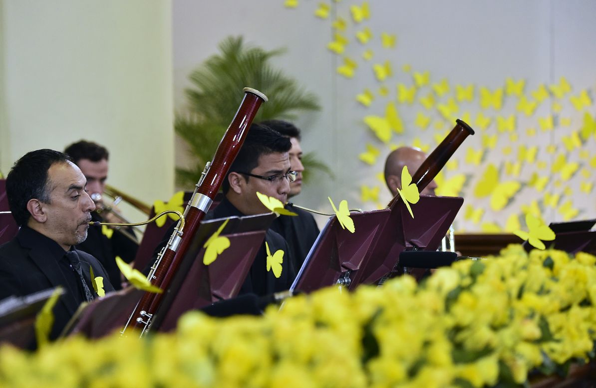 La ceremonia se llevó a cabo en la Catedral Primada de Bogotá con la presencia de la Orquesta Sinfónica Nacional de Colombia.