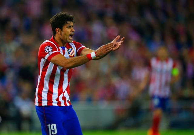 Atletico Madrid's star striker Diego Costa had few clear sights of goal as Chelsea kept a defensive stranglehold in the Vicente Calderon in the first leg tie.