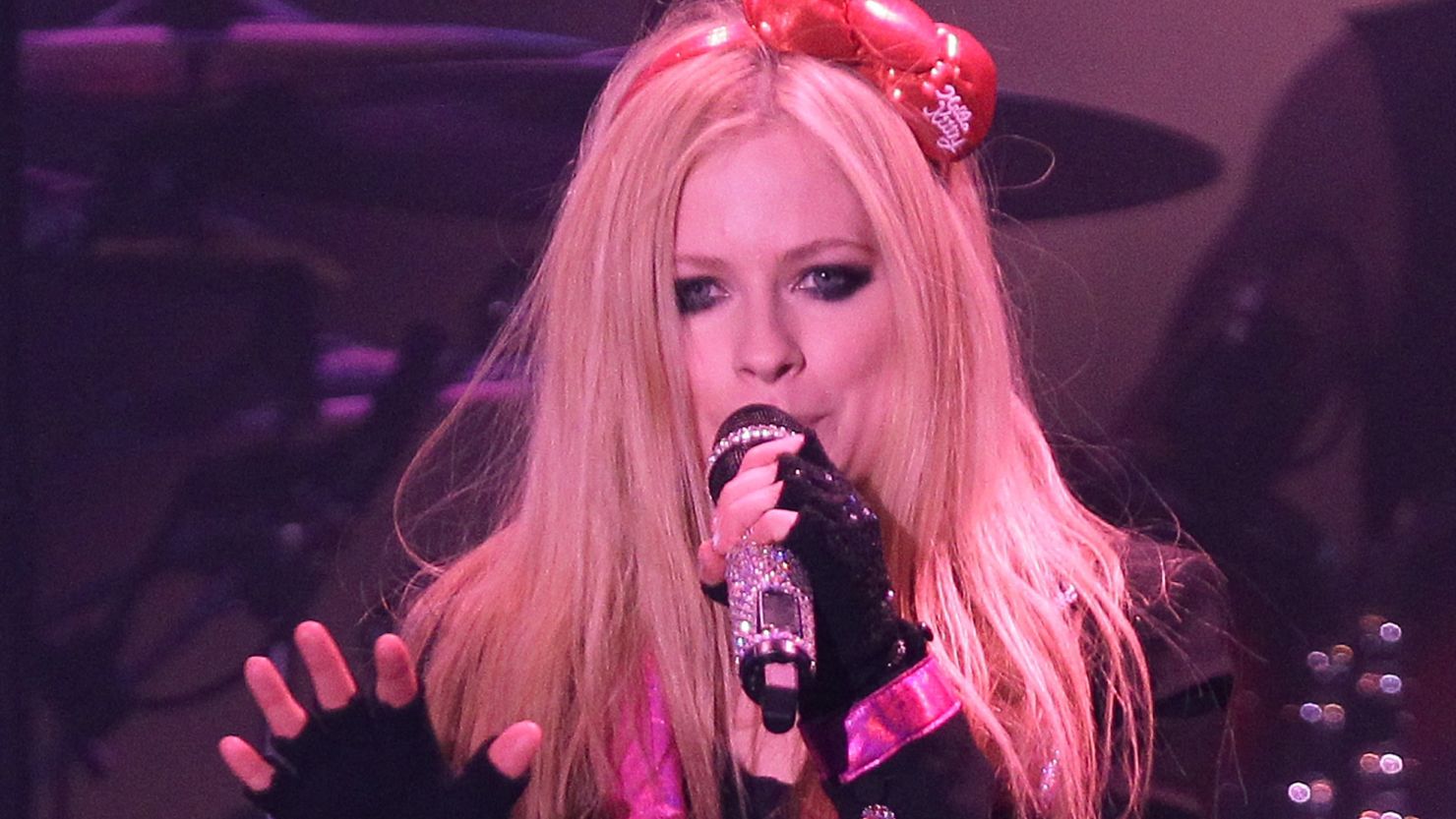 Singer Avril Lavigne was bedridden for about five months.