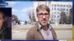 nr damon vice journalist captured in ukraine_00002518.jpg
