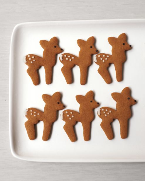 Deer-shaped cookies were among the tasty treats at the shower.