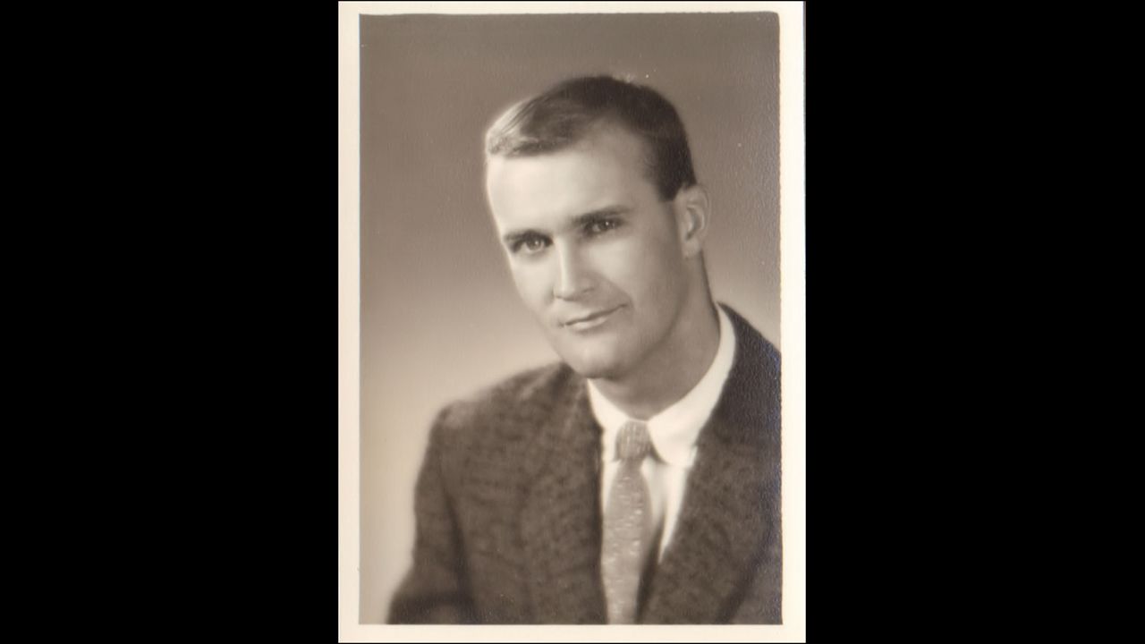 Jones became the youth minister at First Methodist Church in Park Ridge in 1961.