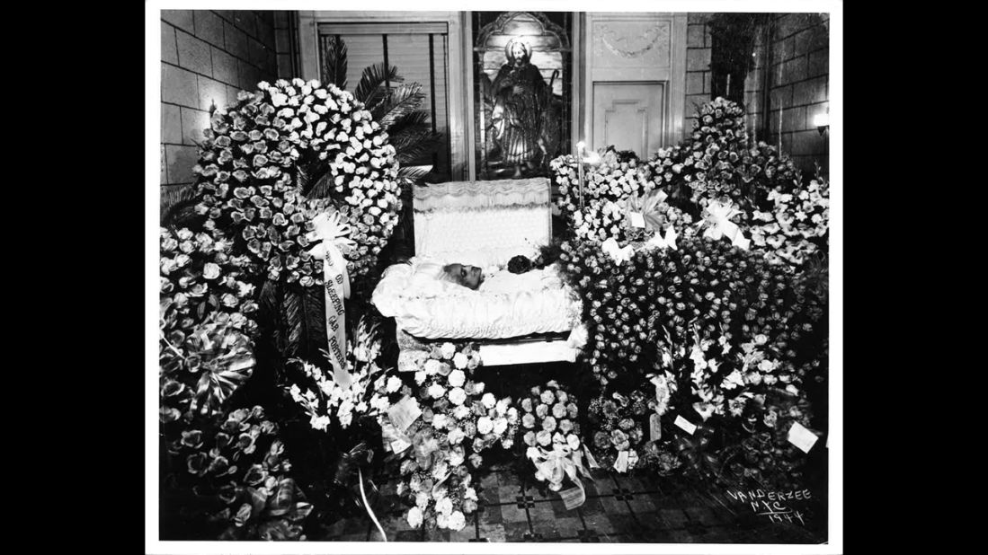 VanDerZee's funeral images from the 1920s to the 1960s were later assembled into a book, "The Harlem Book of the Dead." 