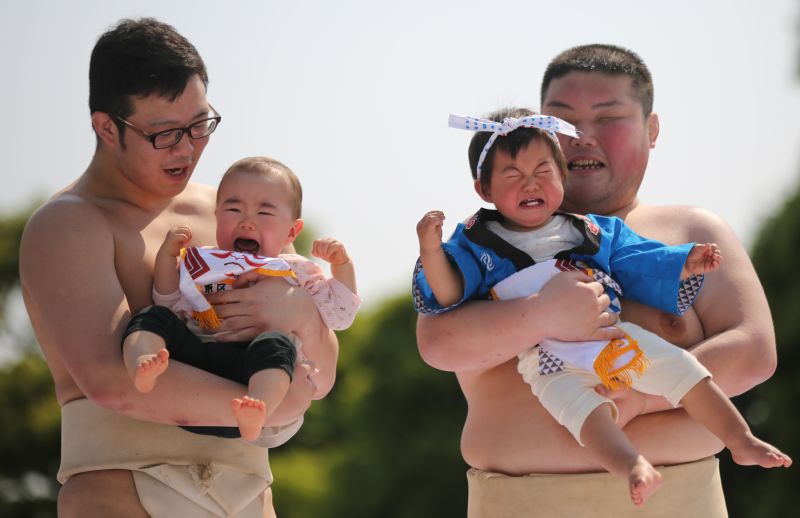 Photos: Sumo Wrestlers Make Babies Cry | CNN