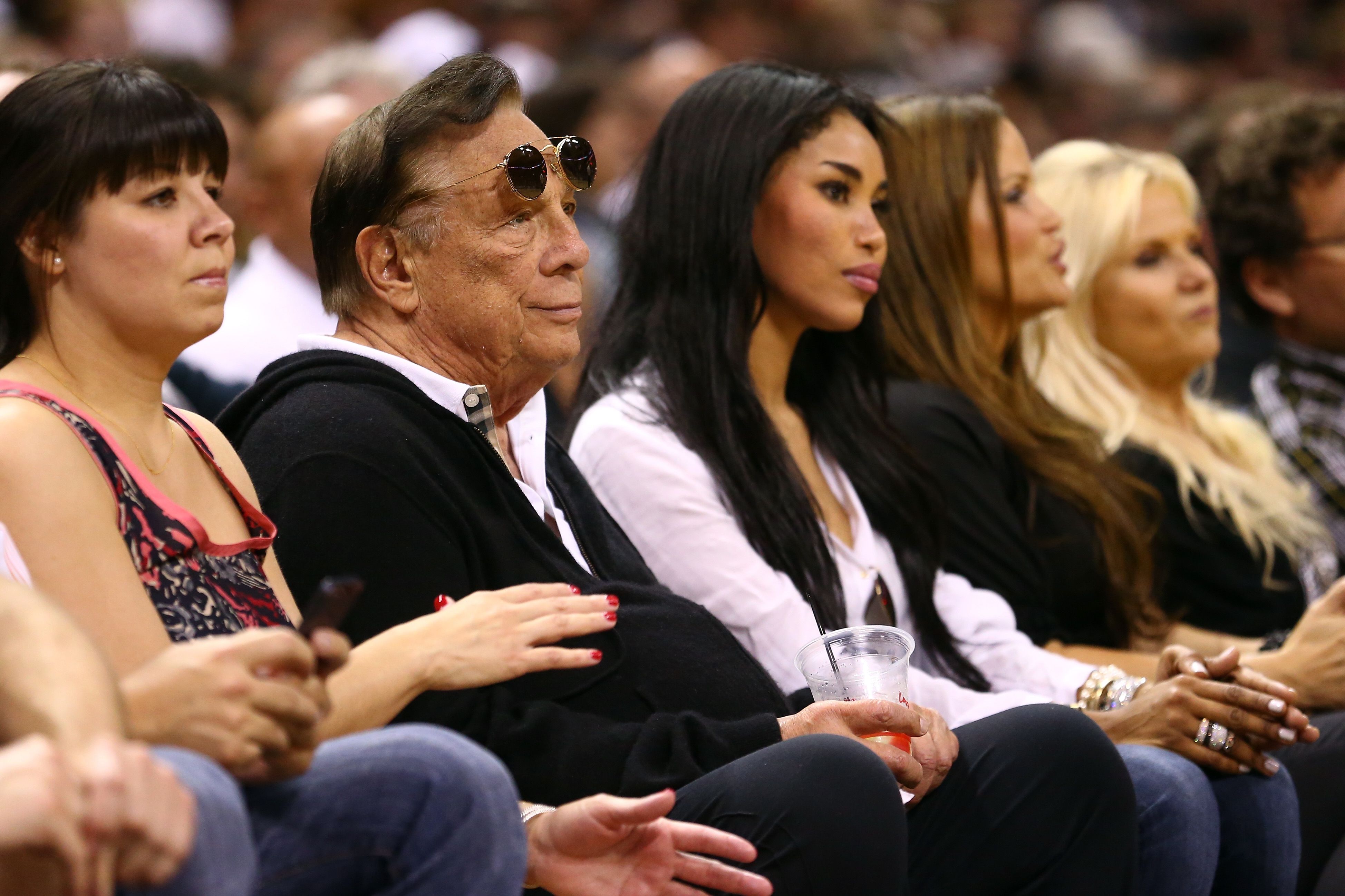 Los Angeles Clippers stage silent protest against Donald Sterling, hide  team logo - ESPN