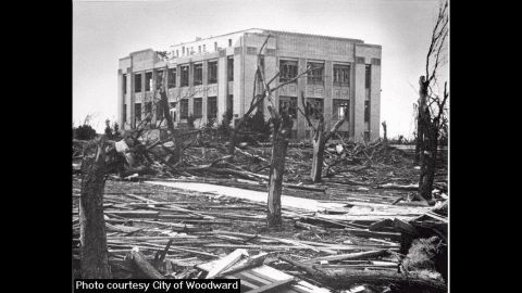 <strong>6. </strong>The "Woodward Tornado" wreaked havoc across parts of Texas, Oklahoma and Kansas on April 9, 1947 killing 181 people and injuring 970. The funnel cloud reportedly was more than a mile wide in places.