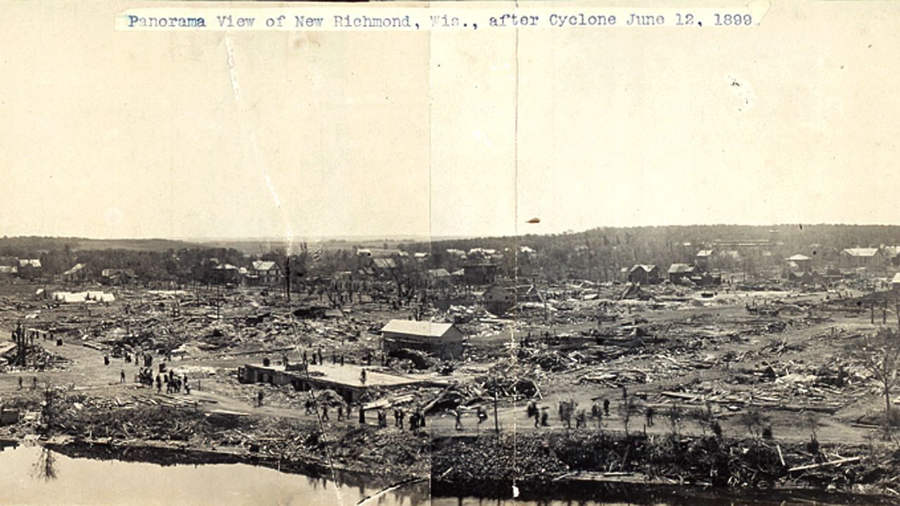 <strong>9</strong>. The "New Richmond Tornado" killed 117 people and injured 200 on June 12, 1899, in New Richmond, Wisconsin.