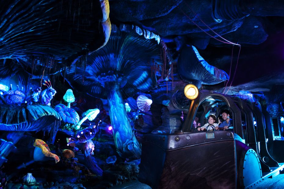 "Nothing beats it. It redefines the word 'immersiveness' -- it's beautiful, it's suspenseful and thrilling." Stefan Zwanzger, theme park expert and founder of thethemeparkguy.com, says this Tokyo DisneySea ride is the world's best themed ride experience.