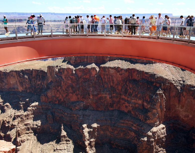 At the Grand Canyon, the Skywalk reaches out over a drop of 1,450 meters.