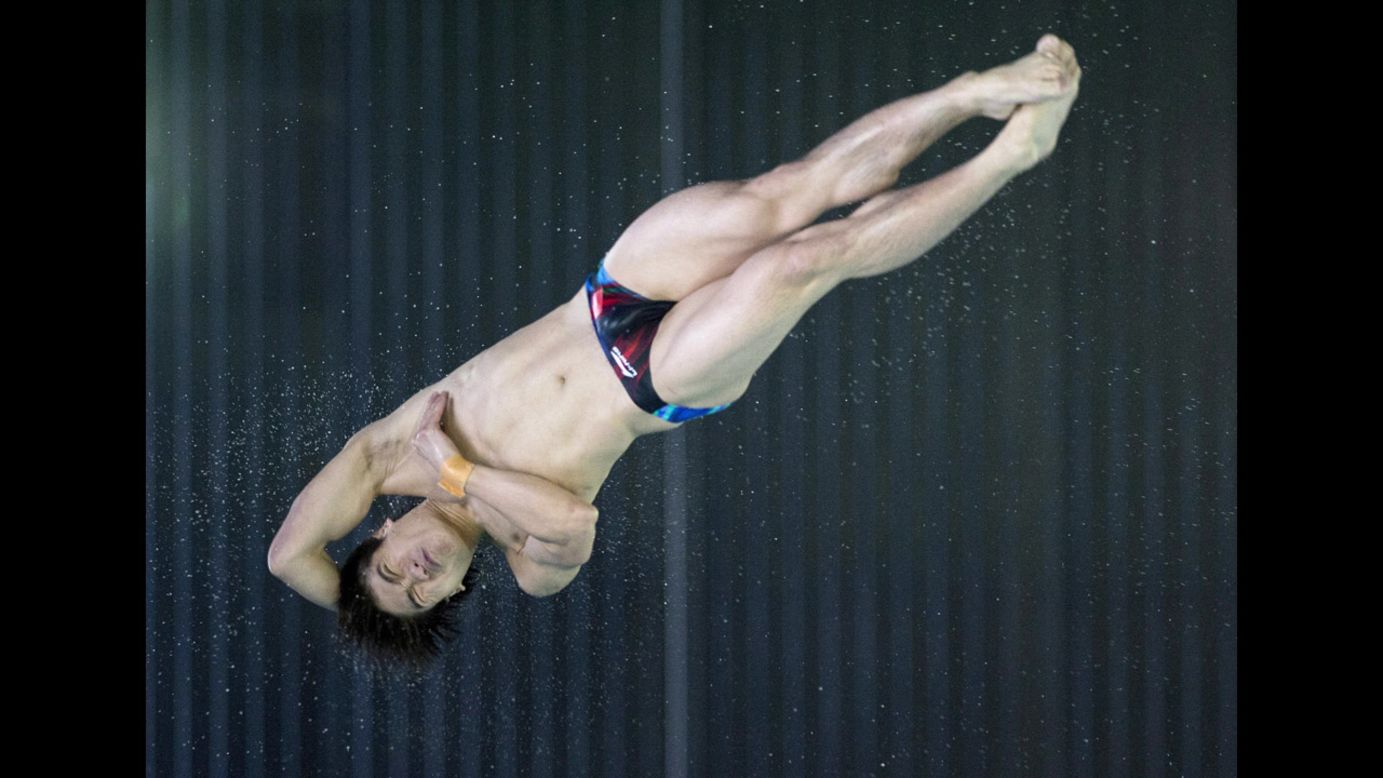 Huo Liang of China competes in the men's 10-meter platform event, which he won Saturday, May 3, at the FINA Diving Grand Prix in Gatineau, Quebec.