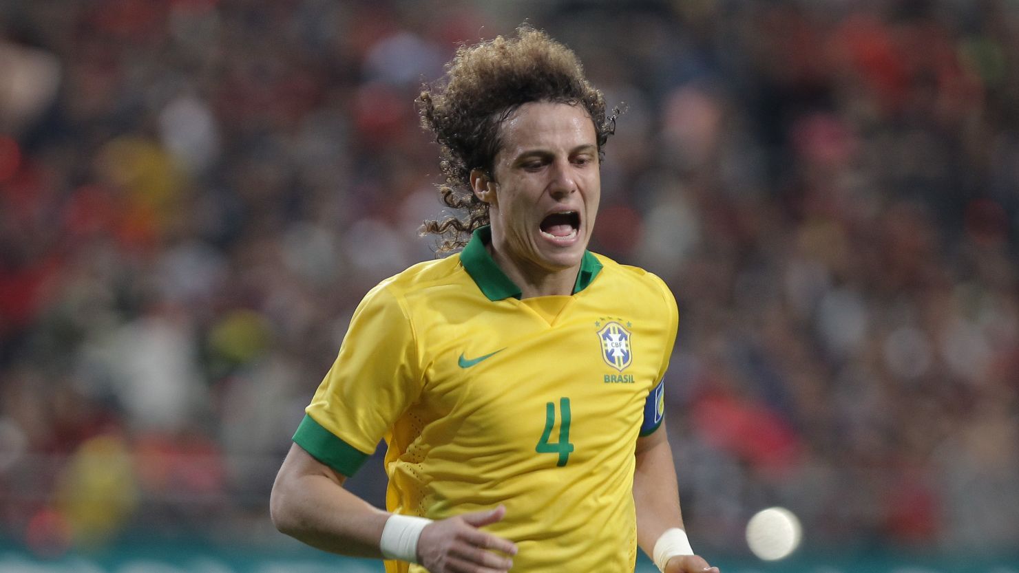 Chelsea have agreed to sell David Luiz to Paris Saint Germain.