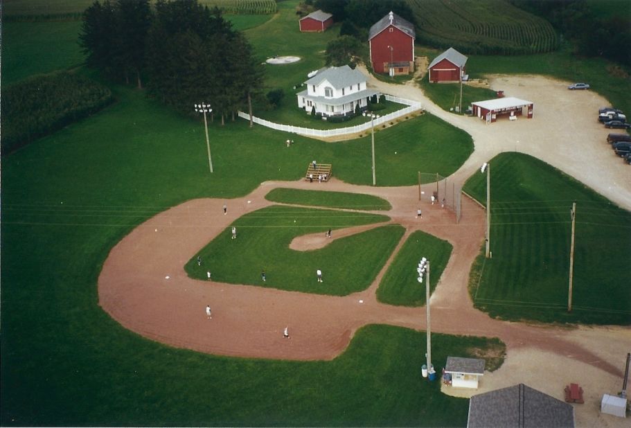 Twenty five years and one huge hit movie after the perfect farm was cast in Dyersville, Iowa, 65,000 annual visitors flock to The Field of Dreams Movie Site. 