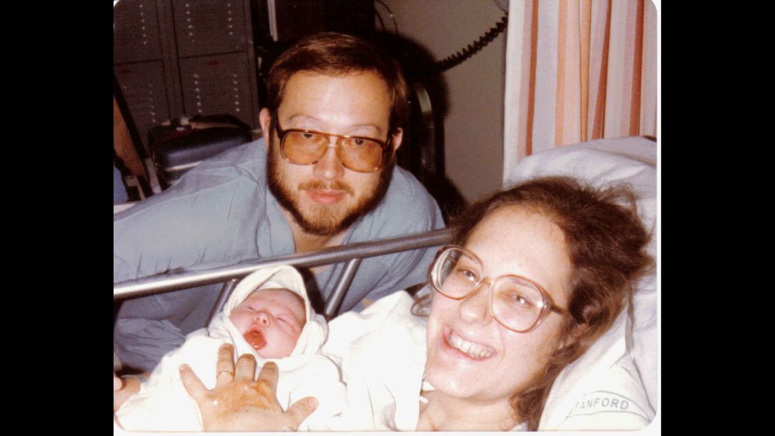 Infant Lyz Lenz with her mom and dad in 1982.