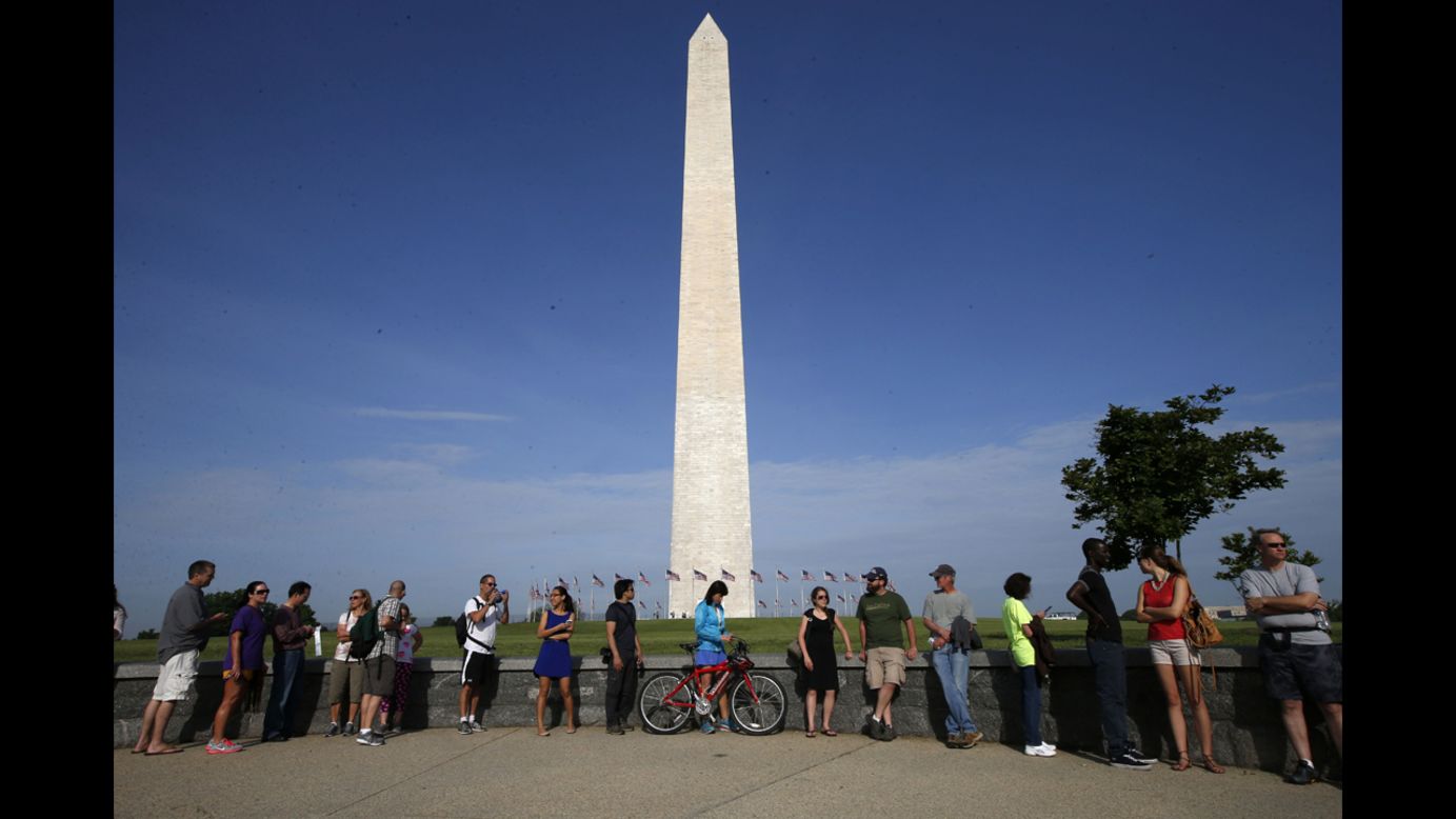 Ticketed public tours were made available at the Washington Monument Lodge on a first-come basis for the reopening.