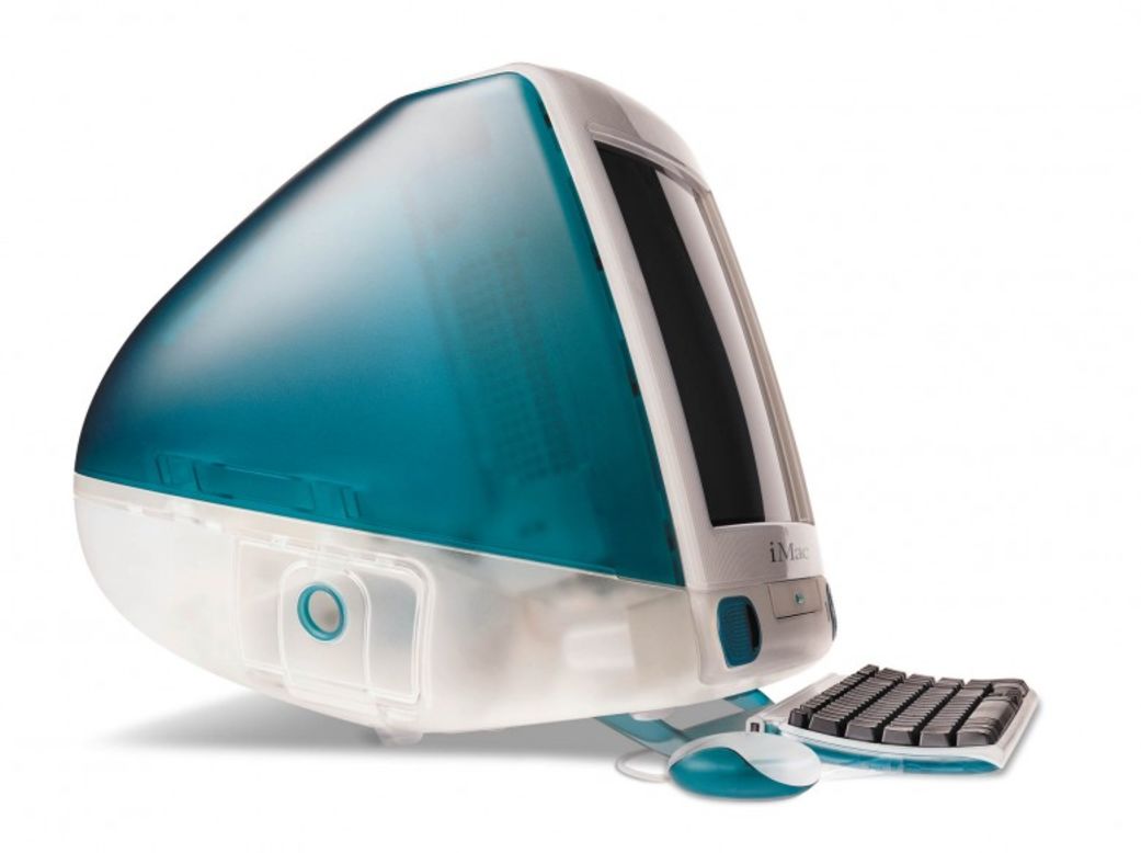 Apple ya estaba pensando en el diseño mientras la PowerBook evolucionaba, pero para cuando la iMac salió en 1998, se hizo evidente que estaban poniendo el mayor énfasis en el diseño. Aunque era grande, la colorida armazón atrajo muchos nuevos aficionados a la marca. 