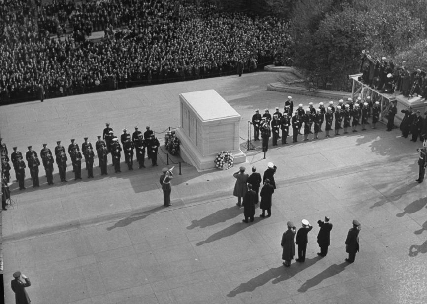 President Franklin D. Roosevelt visiting the tomb of an unknown soldier on Armistice Day in the Arlington Cemetery in 1940.