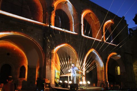 The <a href="http://williamandtheearthharp.com/about" target="_blank" target="_blank">Earth Harp</a> is the largest stringed instrument on the planet: the strings connect from a central body onto the architecture of a hall, or the geography of a landscape, to turn the world around it into an instrument. Played with a pair of resin covered gloves, it sounds a bit like a cello, apparently. 