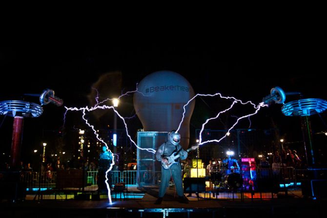 Tesla coil music: <a  target="_blank" target="_blank">ArcAttack</a>'s performances use two custom built "singing" Tesla coils, which have been hacked to produce tones when creator Joe DiPrima modulates the current.