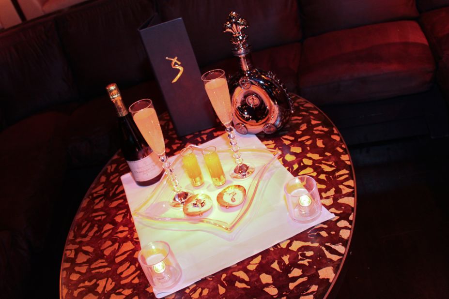 The iconic Ono cocktail-for-two at the Aria Resort and Casino in Vegas is sometimes served in a gold-rimmed Baccarat Champagne flute. 