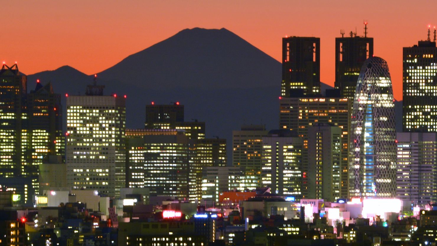 Could casinos lift Tokyo's economy? Most analysts say legalized gambling would be be a multibillion dollar industry in Japan.