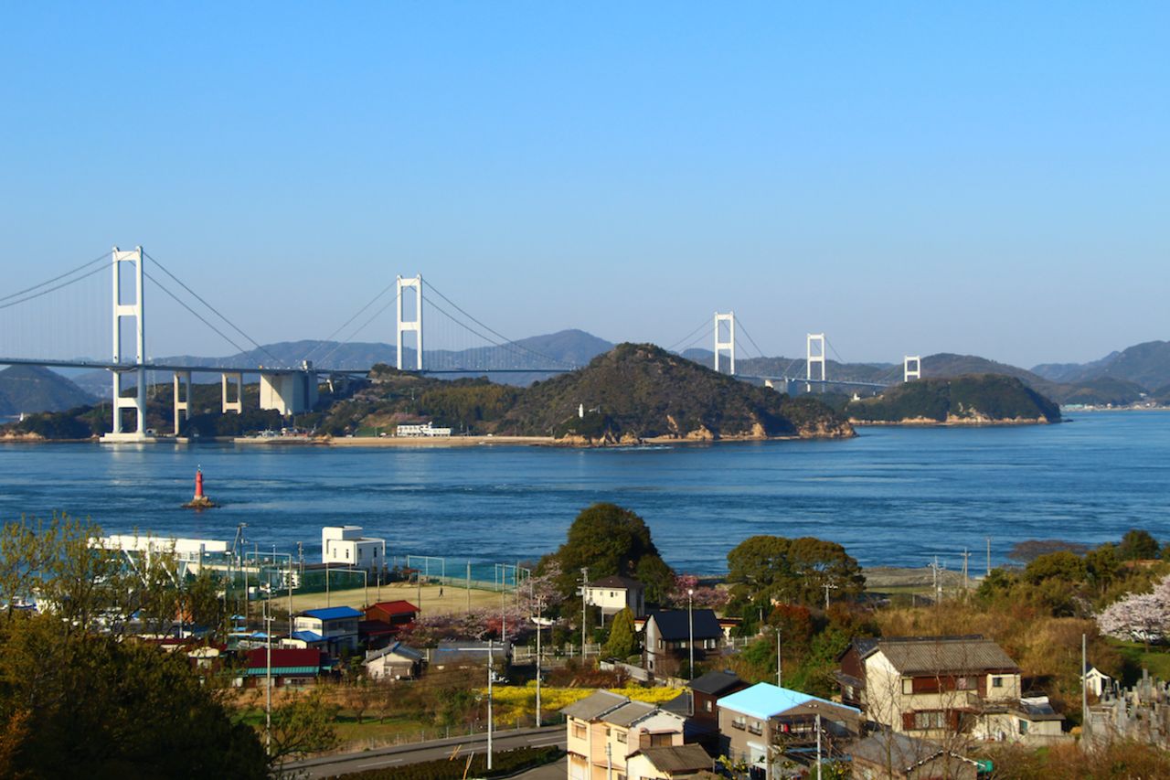 At 4,045 meters long, Kurushima Bridge is the<a href="http://www.roadtraffic-technology.com/features/feature-the-worlds-longest-suspension-bridges/" target="_blank" target="_blank"> longest suspension bridge in the world</a>. 