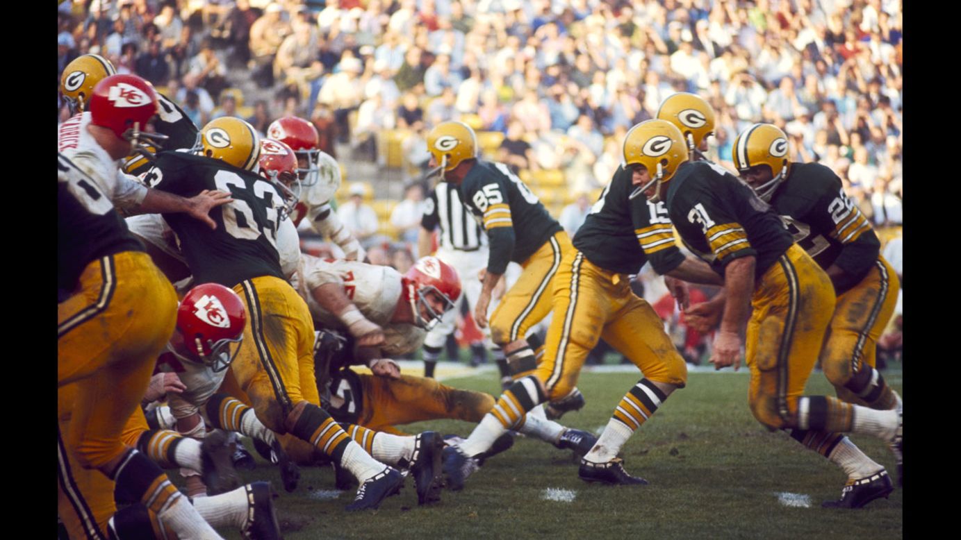 The Green Bay Packers and the Kansas City Chiefs played the first Super Bowl on January 15, 1967, in Los Angeles. The Packers won the football game 35-10.
