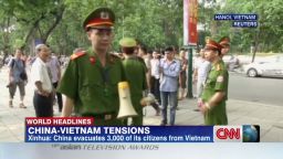 nr china evacuates citizens from vietnam_00000618.jpg