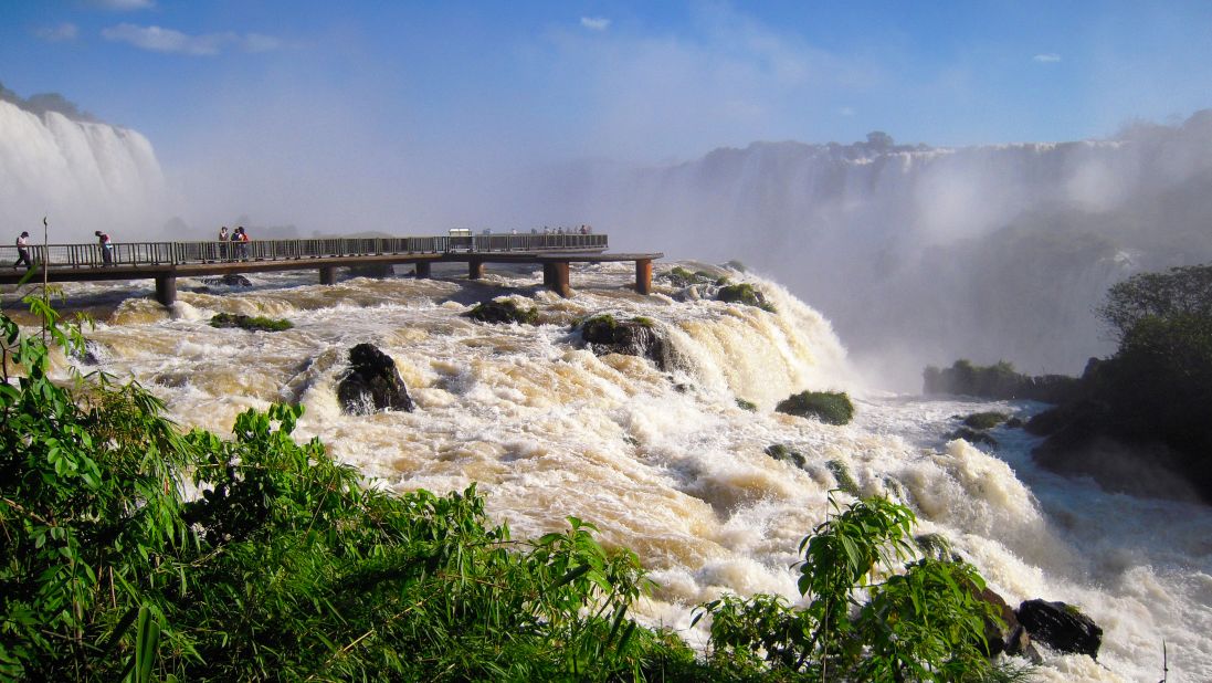 Although the United States established the first national park in 1872, countries throughout the world have designated areas to protect and preserve. iReporters shared photos of the best national parks they've visited across the globe. The <a href="http://ireport.cnn.com/docs/DOC-1127448">Iguazu Falls </a>of Argentina's <a href="http://www.iguazuturismo.gov.ar/index_i.php" target="_blank" target="_blank">Iguazu National Park </a>are surrounded by subtropical jungle. Across the Iguazu River, you'll find the Brazilian counterpart of this national park. 