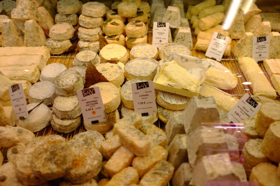 Betty's is a cheese fan's dream. Although hopefully not the kind of disturbed and sweaty dreams that usually plague sleepers who have gobbled too much cheese too close to bedtime.