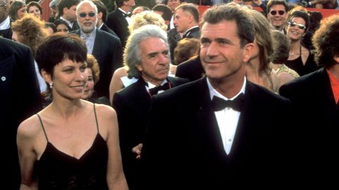 Actor and director Mel Gibson paid $425 million in his split with wife Robyn in 2001.