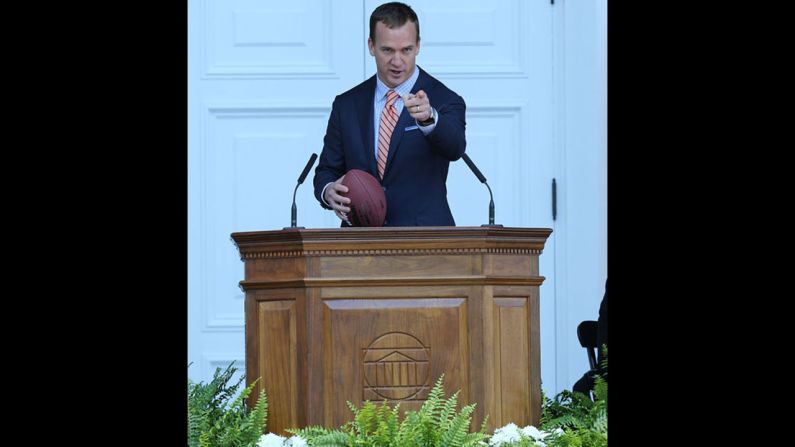 The Denver Broncos quarterback spoke to graduates of the University of Virginia on May 17, even tossing a football to a few students.<br />