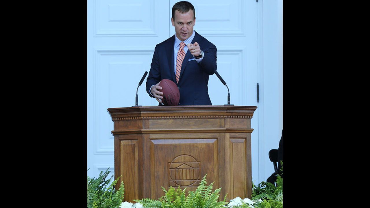 The Denver Broncos quarterback spoke to graduates of the University of Virginia on May 17, even tossing a football to a few students.<br />