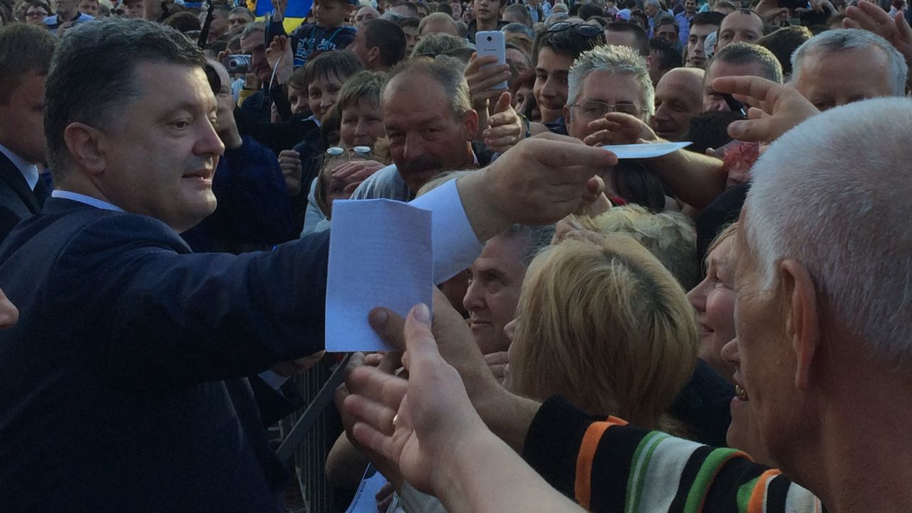 Presidential candidate Petro Poroshenko hands out autographs on the campaign trail in central Ukraine in the run-up to the election on May 25.