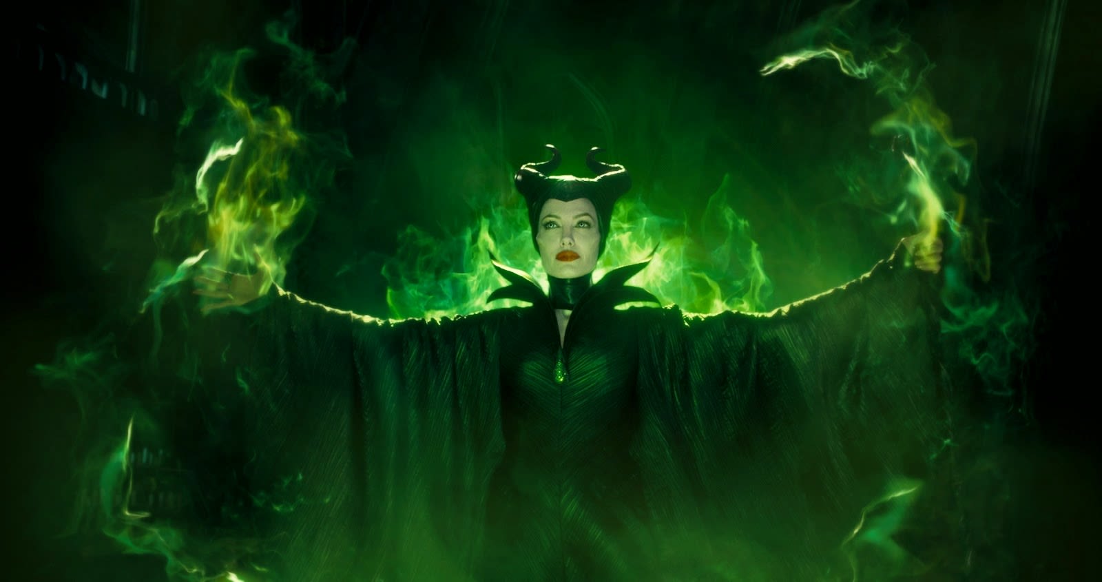 Maleficent Make-Up Tutorial  Disney's Sleeping Beauty 