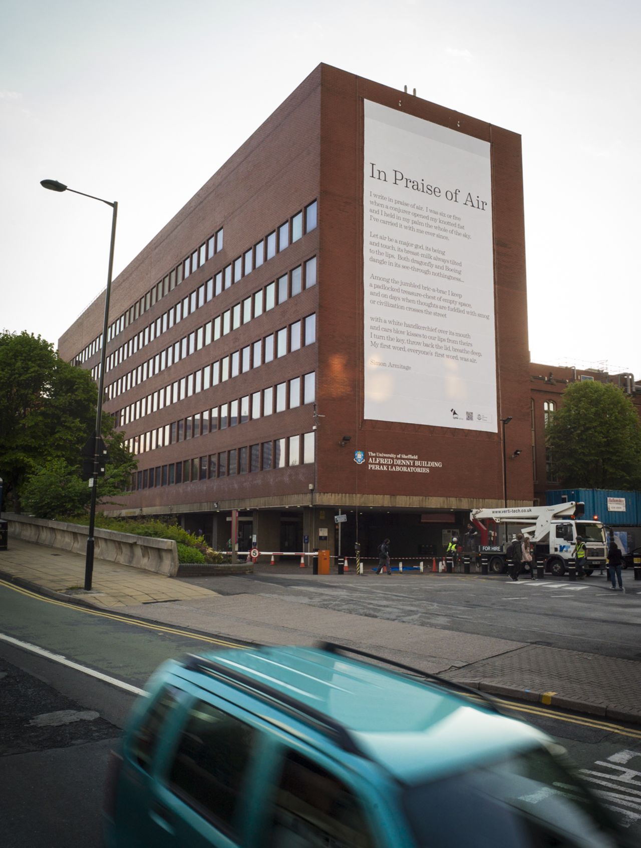 Simon Armitage's poem "In Praise of Air" in Sheffield is printed on a banner coated with titanium dioxide nano-particles that can neutralize the effects of 20 cars each day.