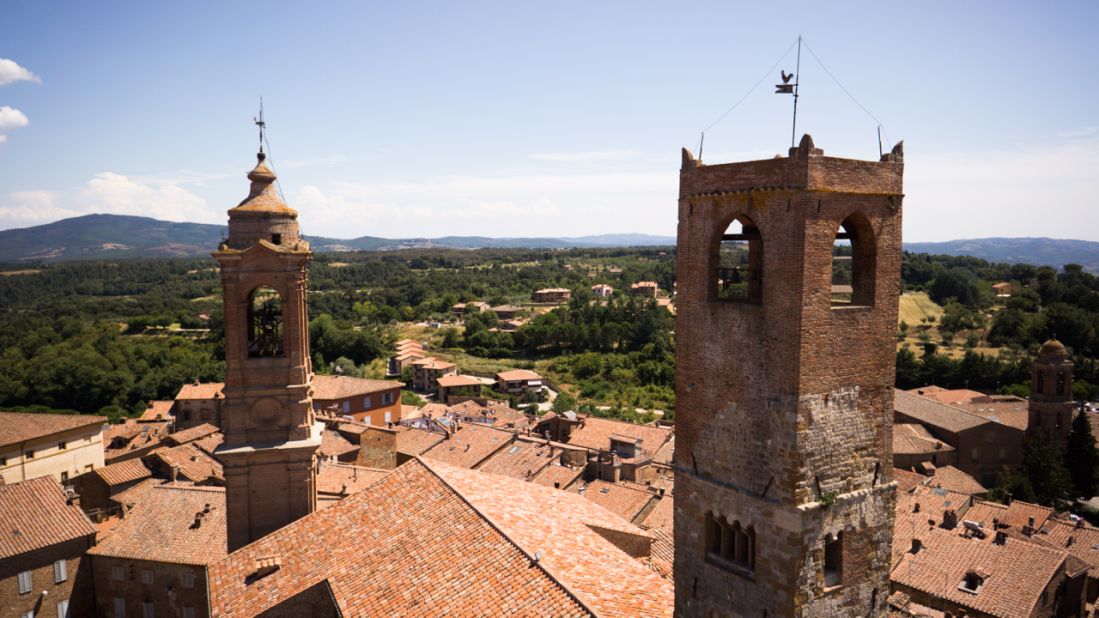 Citta della Pieve's alleyway opens up to a spellbinding views over the Umbrian countryside.