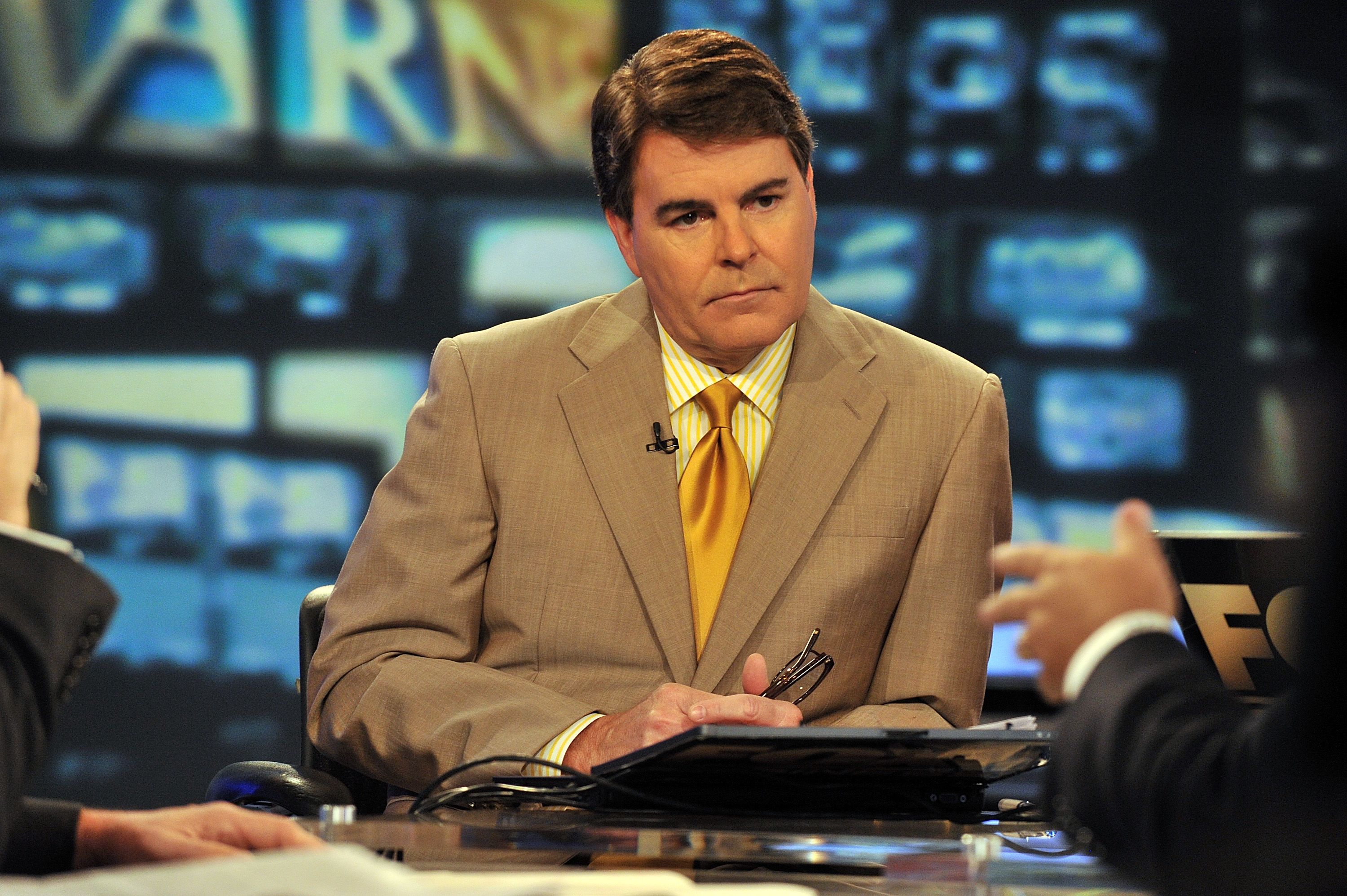 Fox News anchor Gregg Jarrett jailed after airport incident | CNN