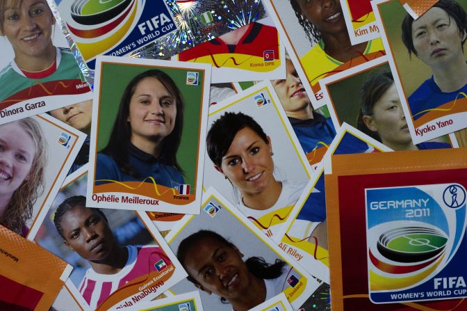 Panini lanzó una colección de estampas para la Copa Mundial de mujeres en 2011, una señal de cuán popular se ha vuelto coleccionar estampas.