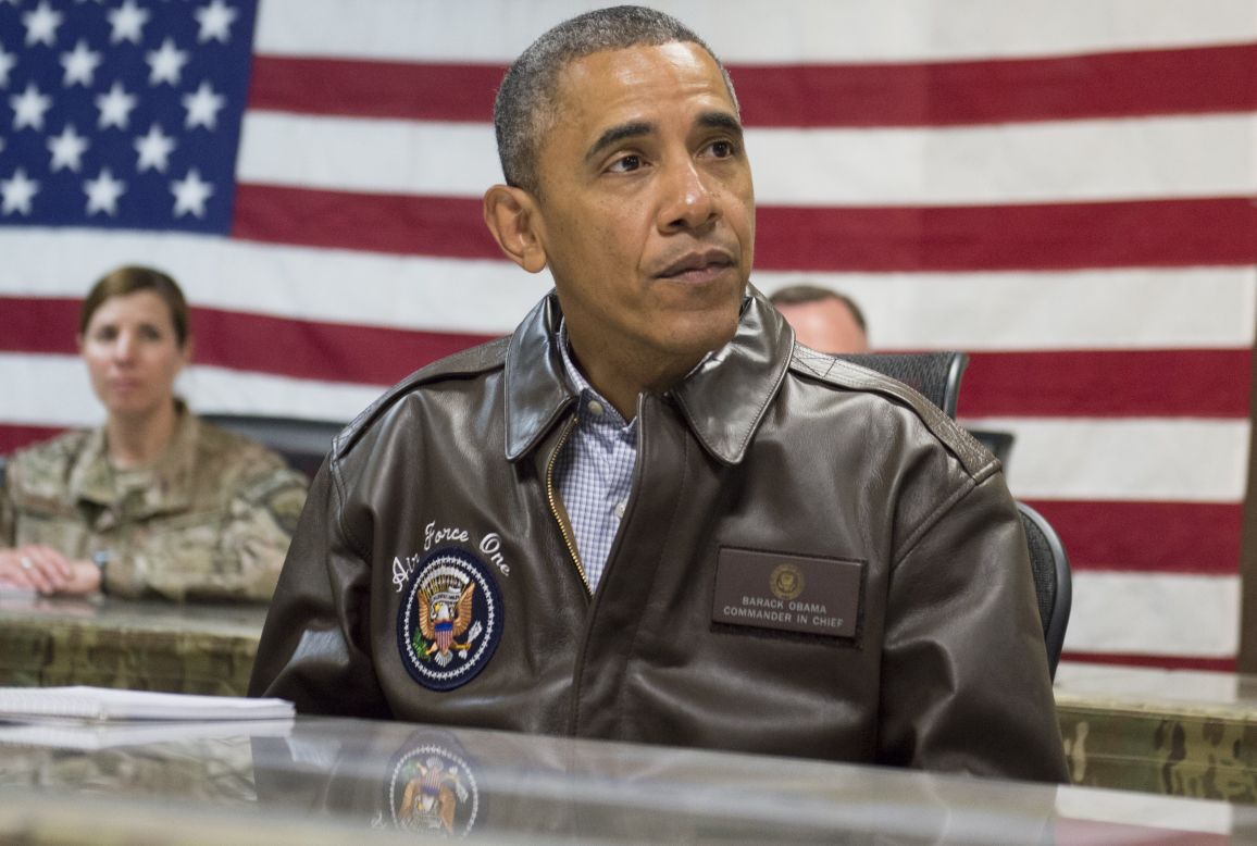 Obama attends a military briefing at Bagram Airfield.