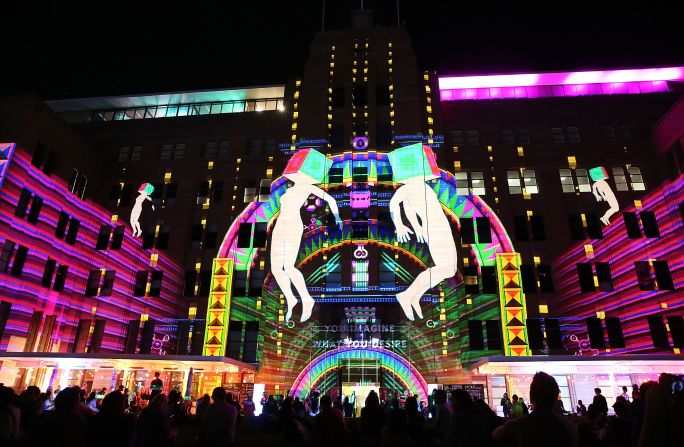 The Museum of Contemporary Art Australia also lights up each night from 6 p.m. to midnight. Inspired by artist Jess Johnson, the building projects 3D visual effects with designs evoking old school gaming and pop-up books among other fantastic displays. The projection technology is masterminded by Technical Direction Company (TDC). 