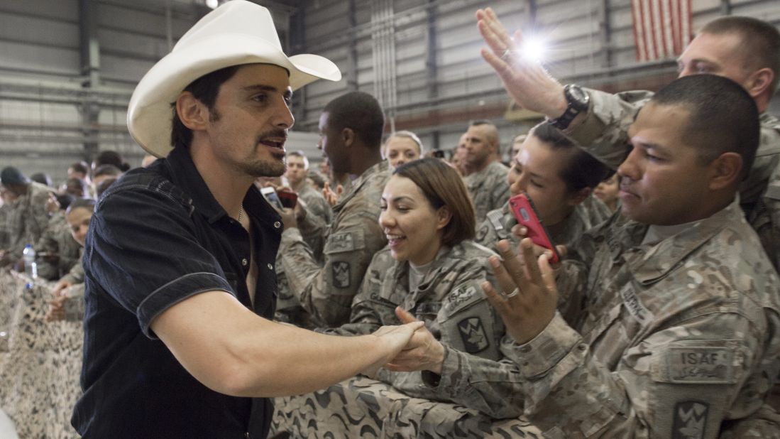 Country singer Brad Paisley greets troops prior to Obama's arrival at Bagram Air Field on May 25, 2014.
